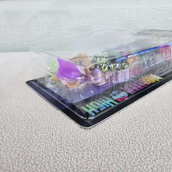 Monster High Scare-adise Island Clawdeen Wolf Doll 2023 Purple Mattel - Picture 6 of 9